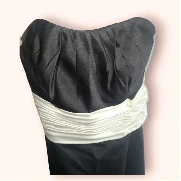 David's Bridal Gown Size 12 Floor length Strapless - Picture 2 of 14